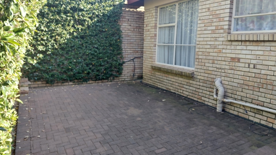 2 Bedroom Property for Sale in Kiepersol Free State